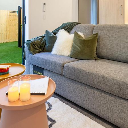 Stylish Home In The Heart Of Christchurch 2 Bed Bagian luar foto