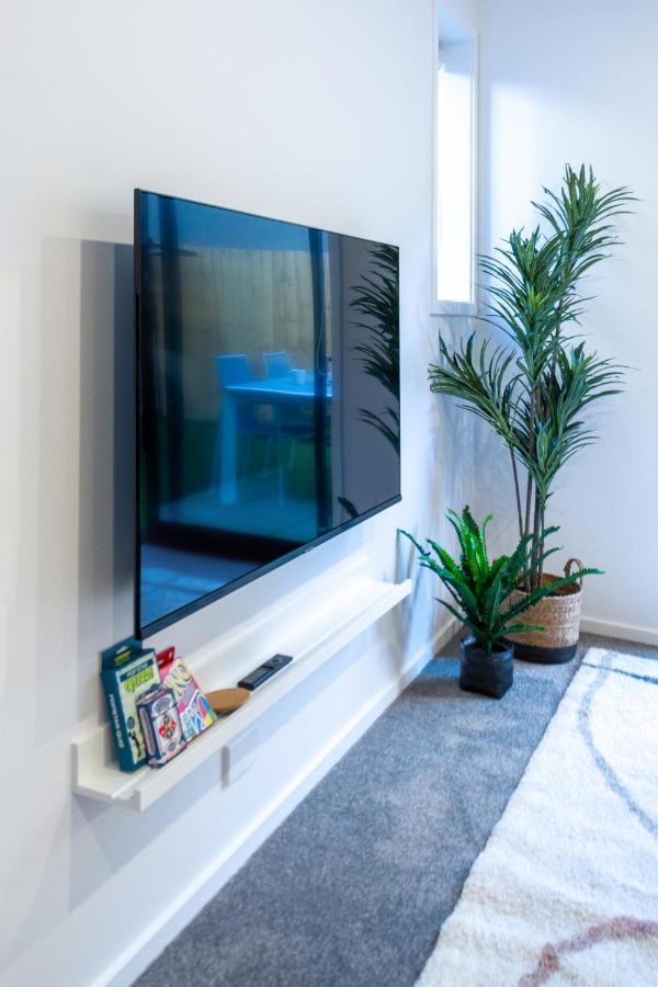 Stylish Home In The Heart Of Christchurch 2 Bed Bagian luar foto