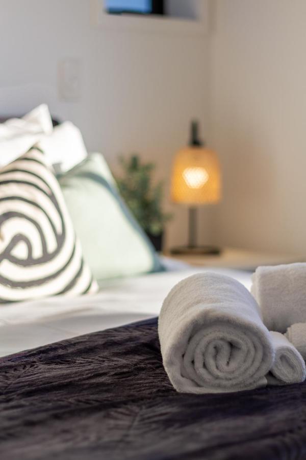 Stylish Home In The Heart Of Christchurch 2 Bed Bagian luar foto